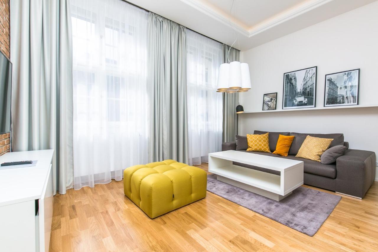 Top Location Old Town Brand New 2Bd Apartment ปราก ภายนอก รูปภาพ